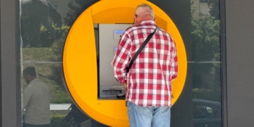CaixaBank se adelanta a la Seguridad Social y confirma el día de pago de las pensiones en abril de 2026 al día 24