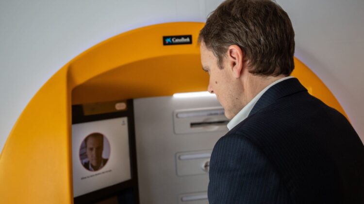 CaixaBank adelanta el pago de la prestación contributiva por desempleo en 2026 Días de pago de la prestación contributiva por desempleo en CaixaBank en 2026