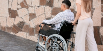 Claves para acompañar a una persona con discapacidad sin invadir su espacio