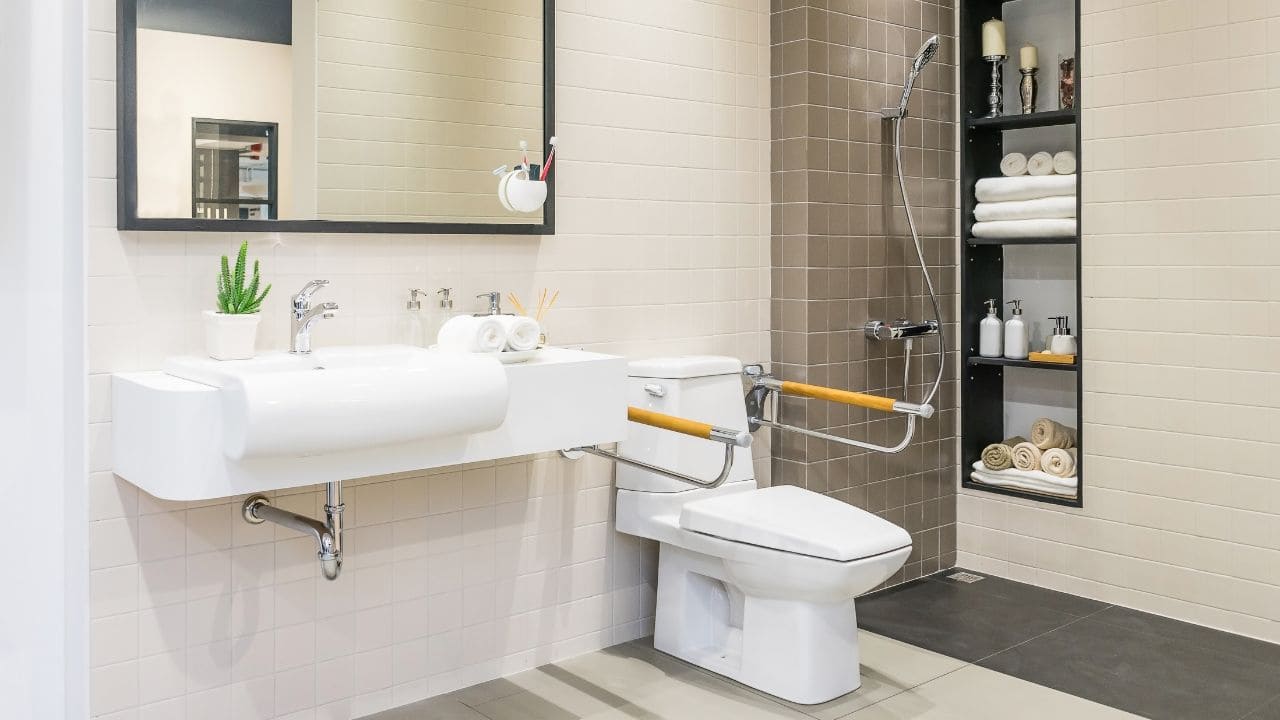 Claves para tener un baño accesible para personas mayores o con discapacidad Claves para tener un baño accesible para personas mayores o con discapacidad
