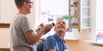 El cambio de postura, un factor determinante en personas con parálisis cerebral en la edad adulta