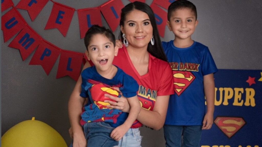 El mensaje de la familia de Dylan, un niño con discapacidad: «La parálisis cerebral se equivocó de cuerpo»