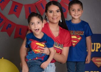 El mensaje de la familia de Dylan, un niño con discapacidad, sobre la parálisis cerebral