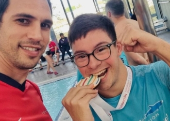 Guillermo Gracia, nadador con síndrome de Down, se proclama 4 veces Campeón de España absoluto Guillermo Gracia, nadador con síndrome de Down, en el Campeonato de España FEDDI