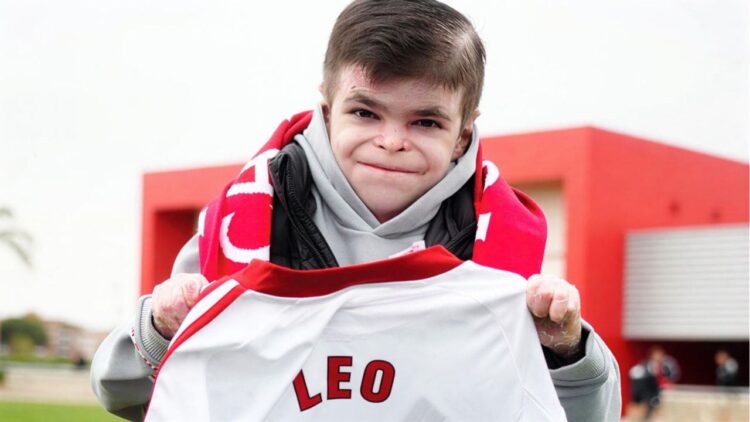 La emotiva Charla de Leo a los jugadores del Sevilla FC sobre la Piel de Mariposa