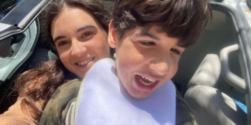 La hermana de un joven con discapacidad exige cuidar el lenguaje para fomentar la inclusión