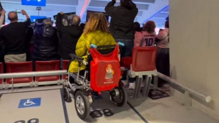 Montse Font denuncia un error de accesibilidad en el Camp Nou
