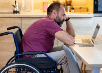 Pensión pública para personas con un grado de discapacidad del 65%