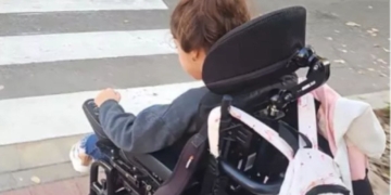 Roban la silla de ruedas eléctrica de una niña de 9 años y 73% de discapacidad