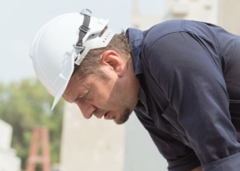 Un albañil logra la incapacidad permanente total por hipoacusia