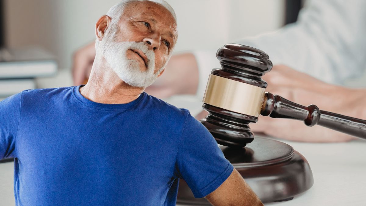 Un tribunal reconoce la jubilación anticipada y una pensión de casi 3.000 euros a un trabajador de 63 años por una lesión sufrida a los 3 años