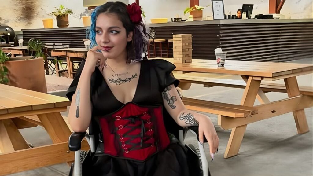 Una joven muestra cómo es ir al gimnasio en silla de ruedas: «Lo más importante es tener disciplina y constancia»