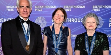 Jean Bennet, Albert Maguire y Katherine High reciben el 'Oscar de la Ciencia' ciegos