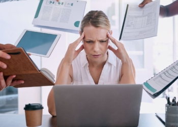 Así se puede lograr una baja médica por estrés laboral en 2026, según abogados expertos Baja médica por estrés laboral