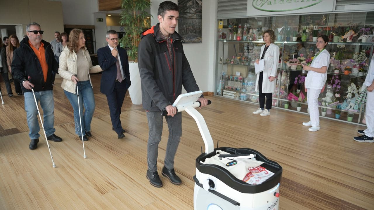 Prueba del 'AccessRobots' en el Hospital Universitario Marqués de Valdecilla