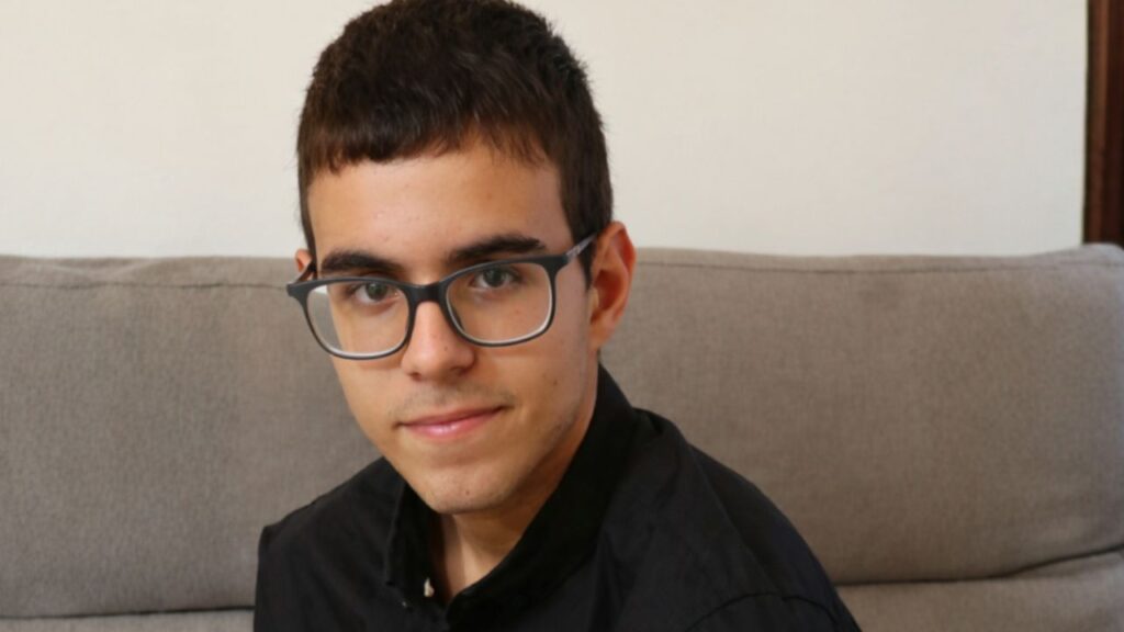 Daniel Collazo, joven con autismo, denuncia la falta de empatía y concienciación: «La sociedad debe cambiar»