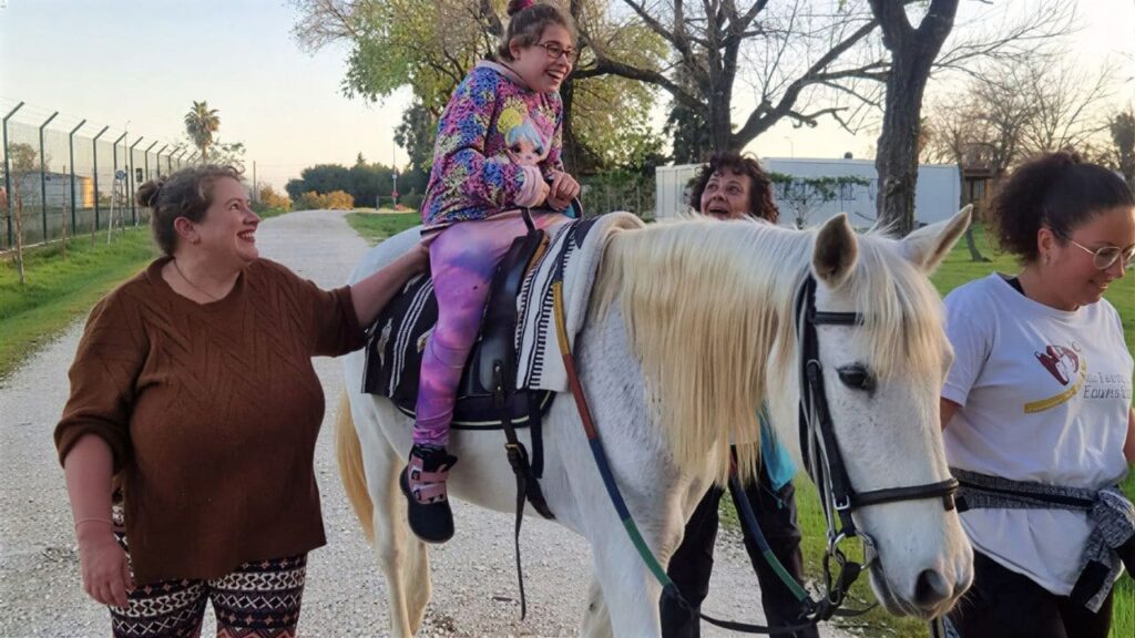 El 'deseo cumplido' de Verónica, una niña de 11 años con una enfermedad rara