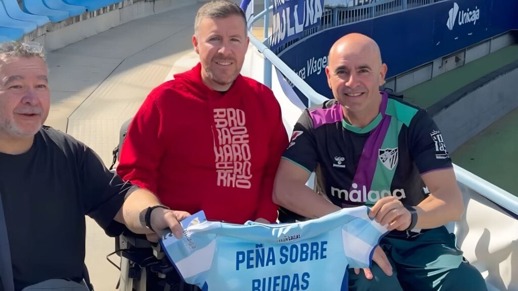 El detalle del Málaga CF con aficionados con movilidad reducida