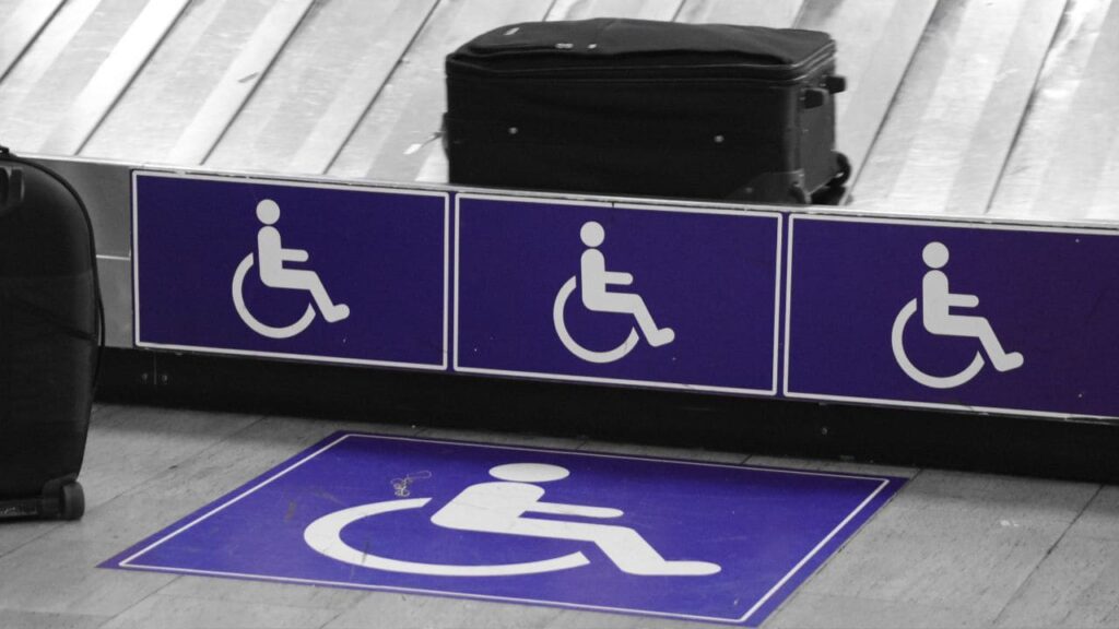 Fomentar la accesibilidad en los aeropuertos, un factor determinante «para construir un turismo más humano»