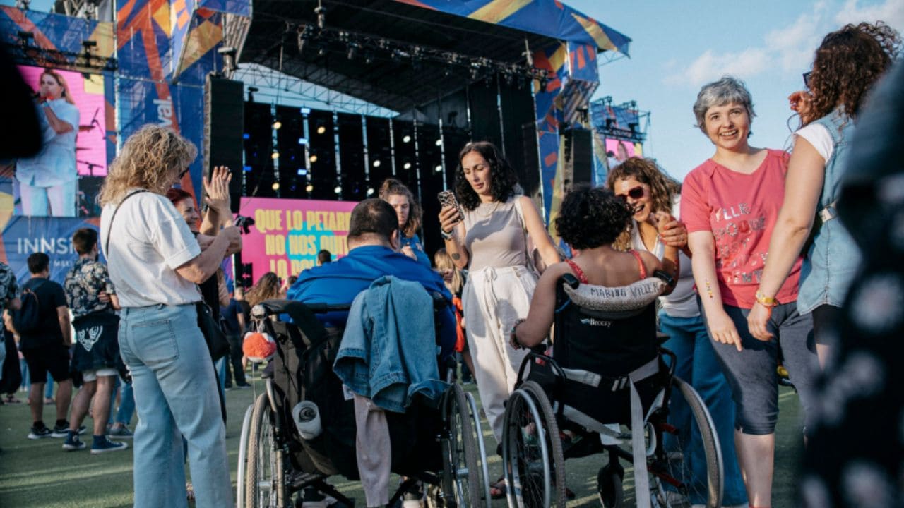 'Impulsa Igualdad' organiza el viaje a 'CoolturalFest' para personas con discapacidad