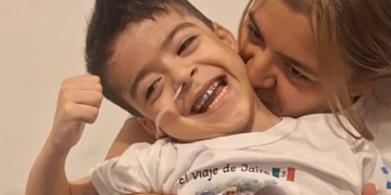 Jairo, un niño de 5 años con parálisis cerebral