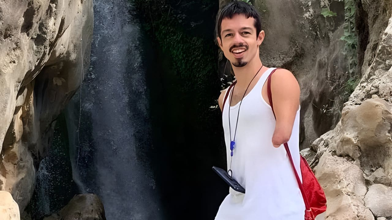 Kevin Santos, joven con discapacidad