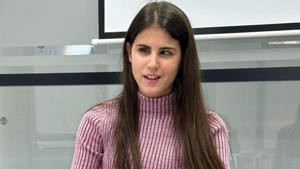 Laura Diepstraten denuncia la infantilización de personas con discapacidad como una barrera invisible