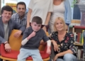 Leo, niño con Piel de Mariposa, en la Facultad de Comunicación de Sevilla