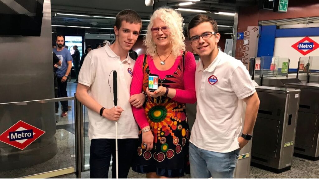 ‘Metrociego’, una app que guía a personas con discapacidad visual por las estaciones de Metro de Madrid