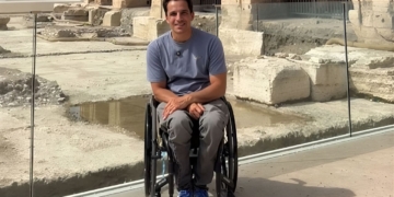 Pablo Tovar recorre Roma con una lesión medular