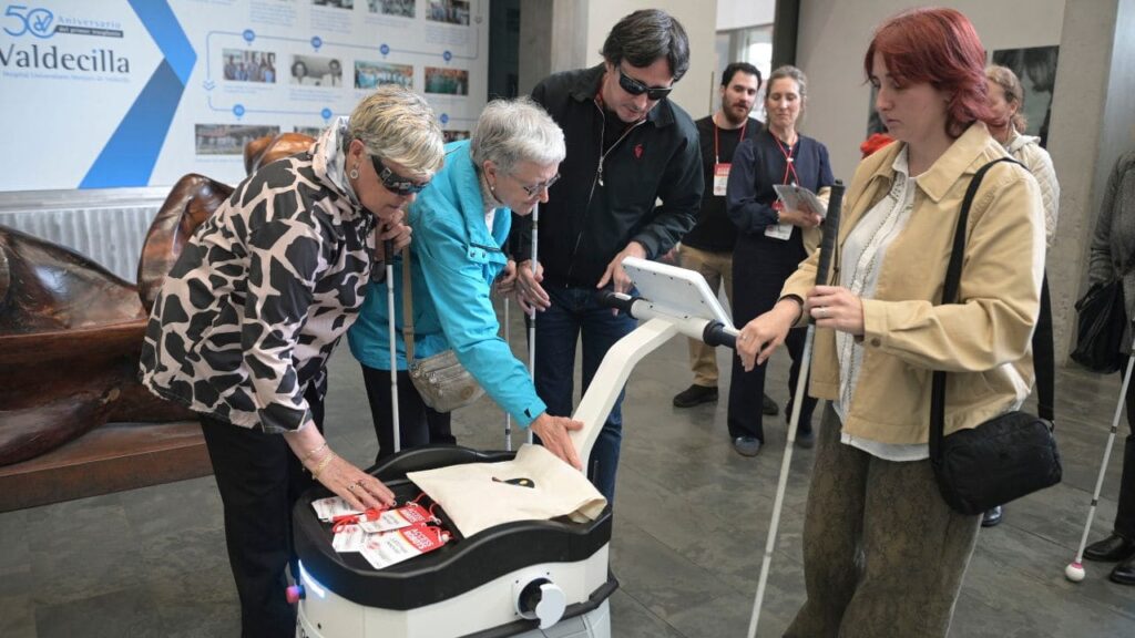 Prueba del 'AccessRobots' en el Hospital Universitario Marqués de Valdecilla