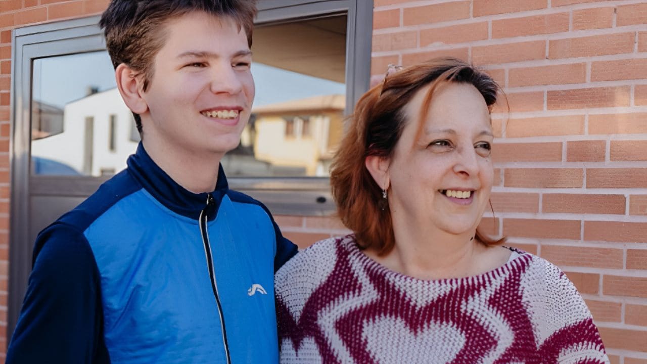 Sandra, madre de un joven con autismo, destaca el papel de la familia