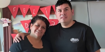 Un influencer ciego celebra el avance hacia una sociedad más inclusiva