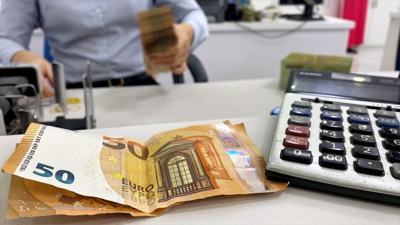 Un trabajador consigue 400 euros más en la pensión de incapacidad permanente