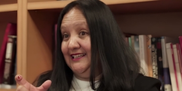 Claudia Elizabeth Goyes, investigadora con discapacidad auditiva
