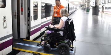 Servicio de asistencia de Adif para personas con movilidad reducida