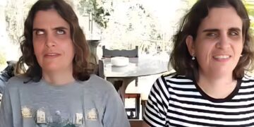 Mailyn y Maryan Rivas, gemelas con discapacidad visual