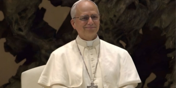 La visita del Papa a Madrid contará con subtitulado en directo para personas sordas