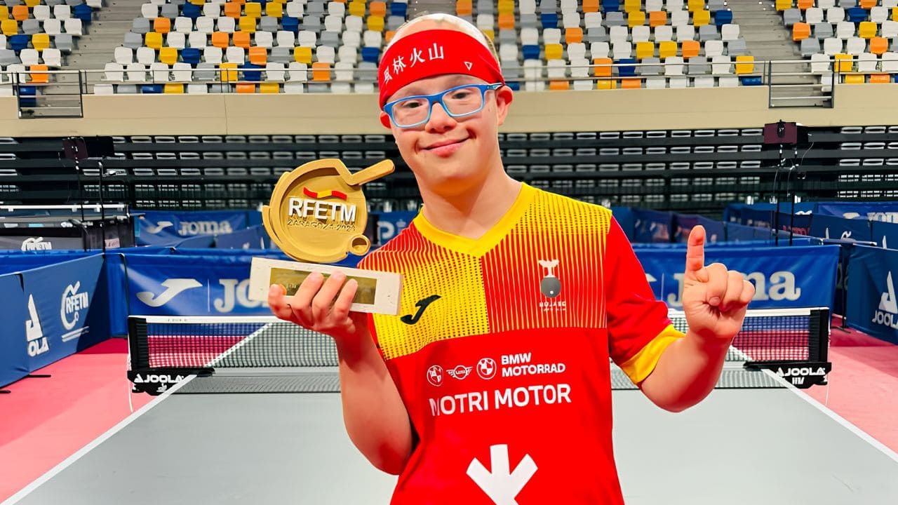 Marcos Valsera. Campeón de España de Tenis de Mesa para personas con síndrome de Down