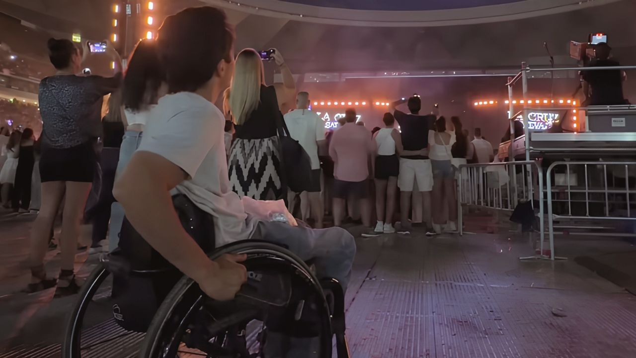 Pablo Tovar en el concierto de Manuel Carrasco en La Cartuja