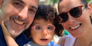 Israel y María, padres de una niña con enfermedad rara