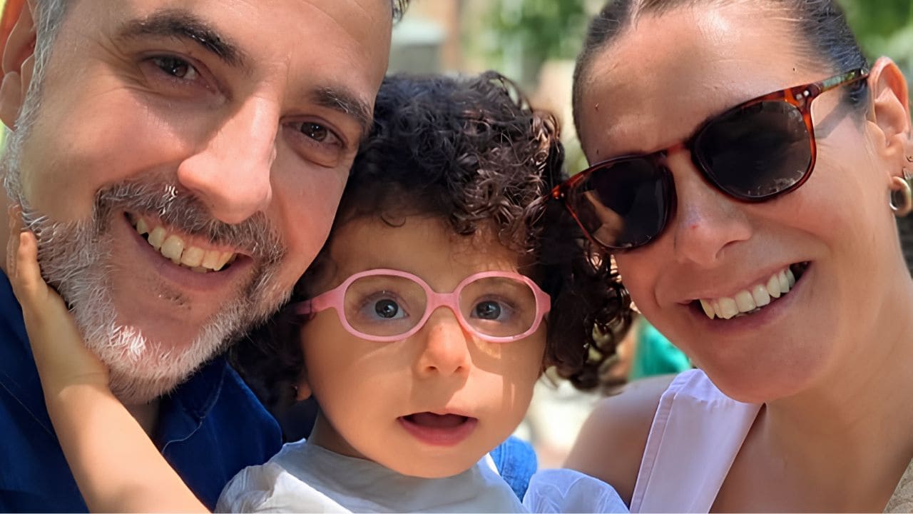 Israel y María, padres de una niña con enfermedad rara