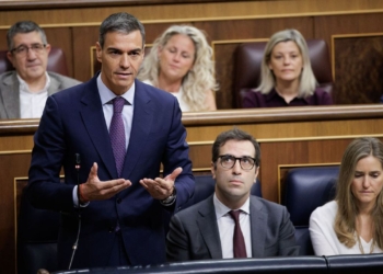 Pedro Sánchez en el Congreso de los Diputados rechazo jubilación anticipada