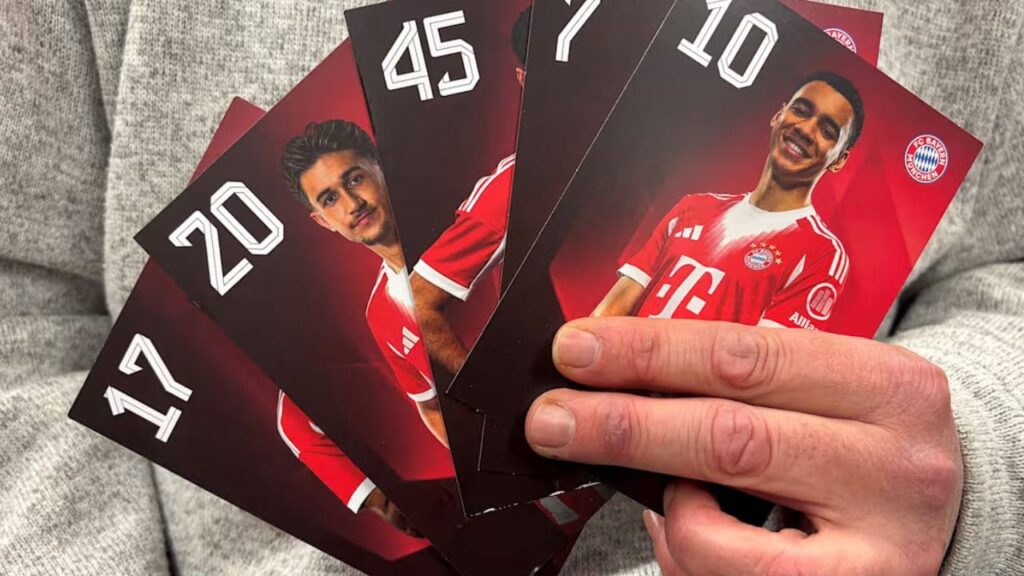 Tarjetas del FC Bayern para aficionados ciegos