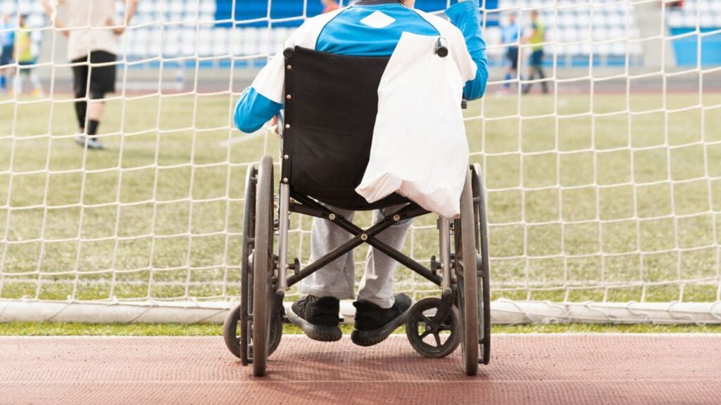 El Tribunal Supremo confirma una indemnización de 768.777 euros a un futbolista que recibió una patada por la espalda y se quedó en silla de ruedas