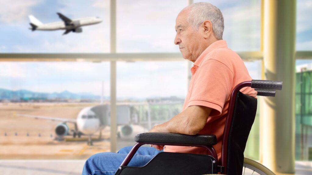 Las personas con discapacidad tendrán prioridad para embarcar en los aviones, según la nueva norma europea