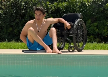 Pablo Tovar lamenta la falta de accesibilidad en las piscinas para personas con movilidad reducida