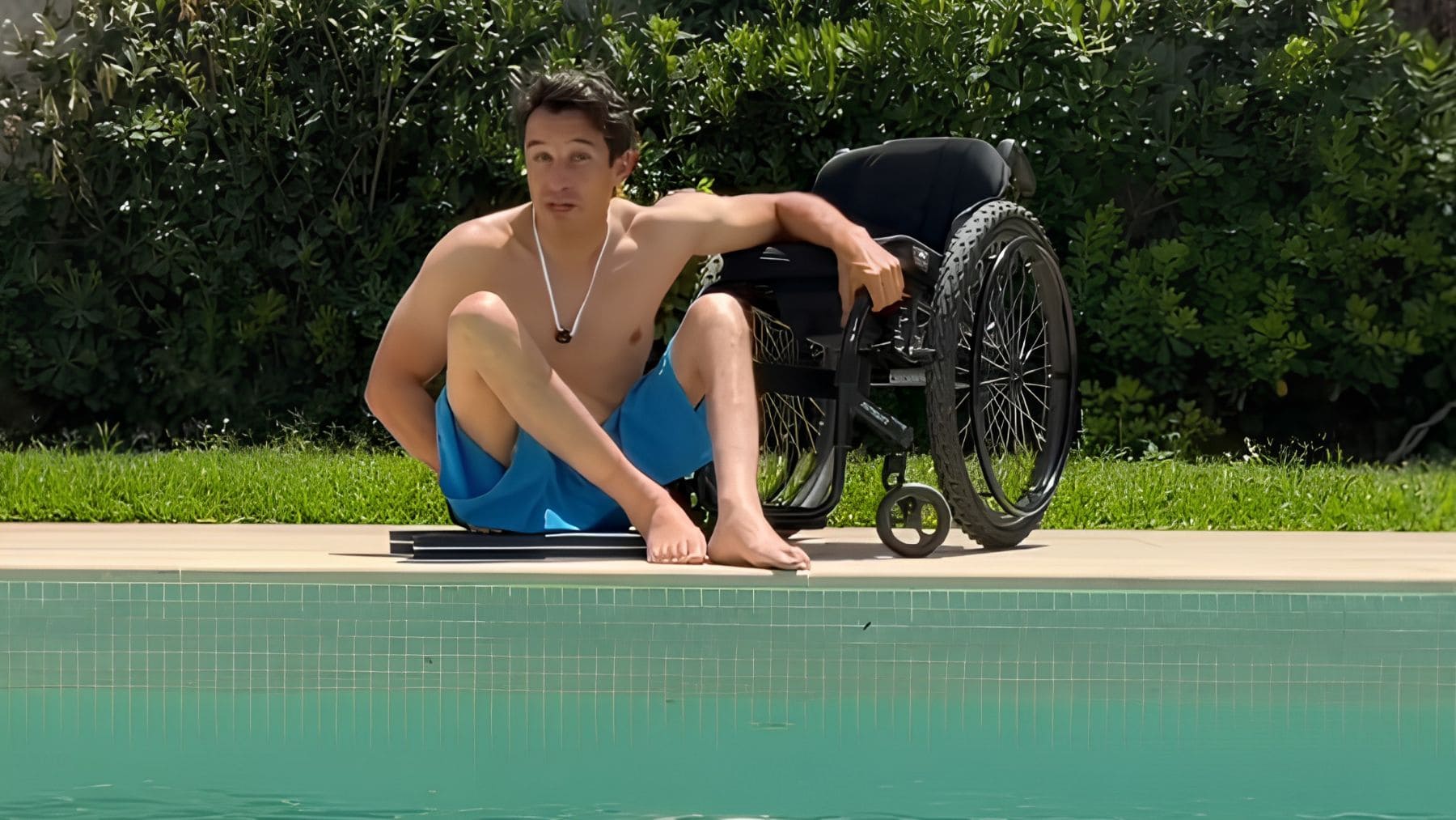 Pablo Tovar lamenta la falta de accesibilidad en las piscinas para personas con movilidad reducida