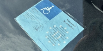 Tarjeta de aparcamiento PMR falsificada