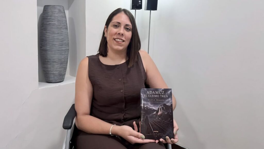 Elena Fragío, superviviente con discapacidad, escribe un libro 5 meses después del accidente: ‘Adamuz, el último tren’